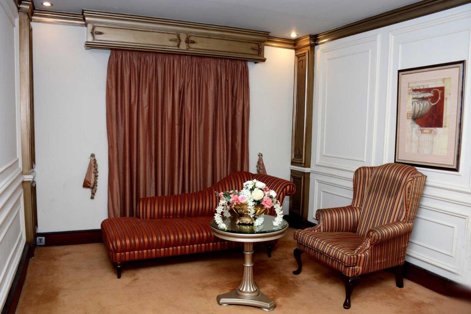 Regency Inn Hotel Lahore Exterior photo