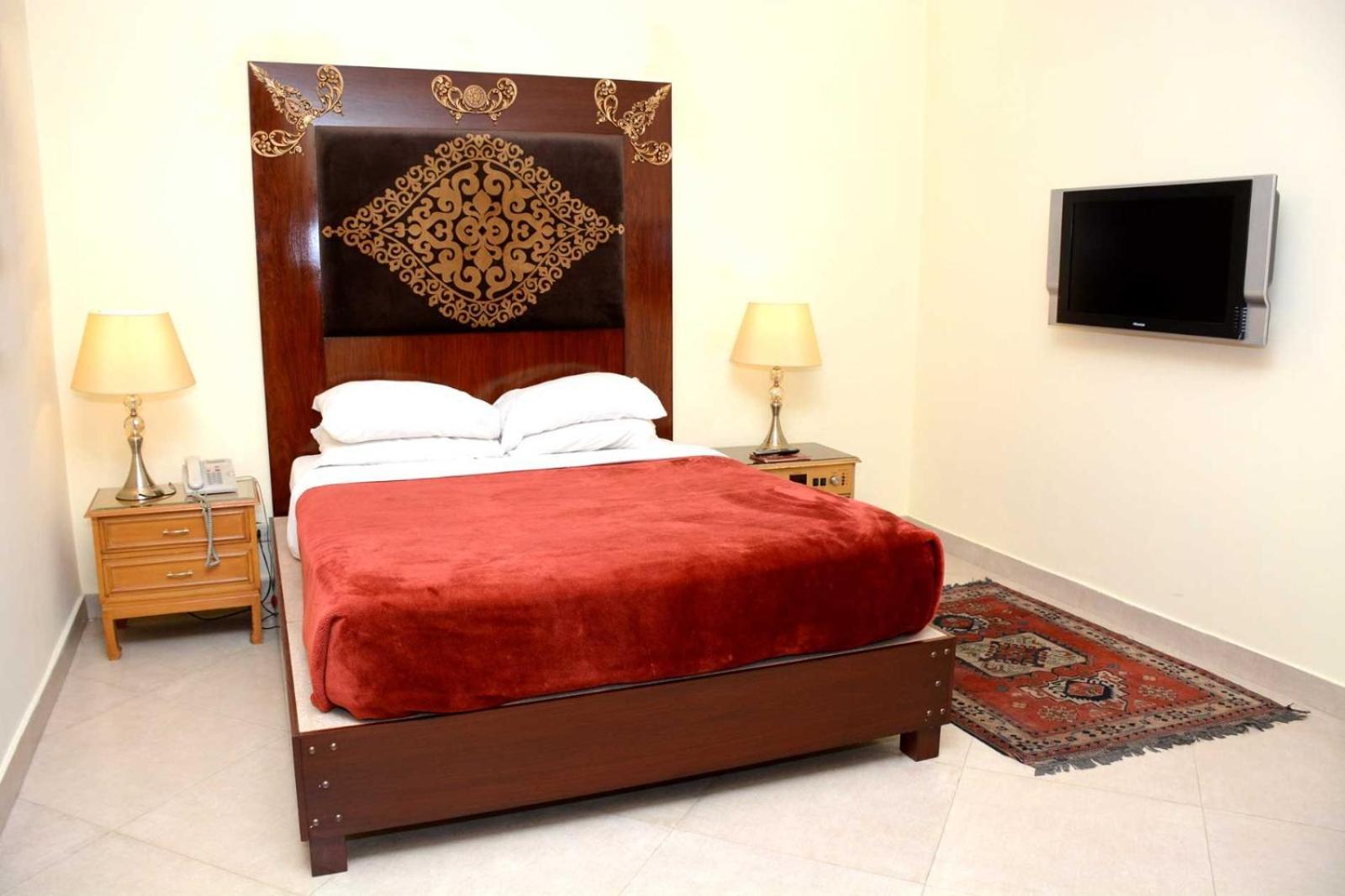 Regency Inn Hotel Lahore Exterior photo