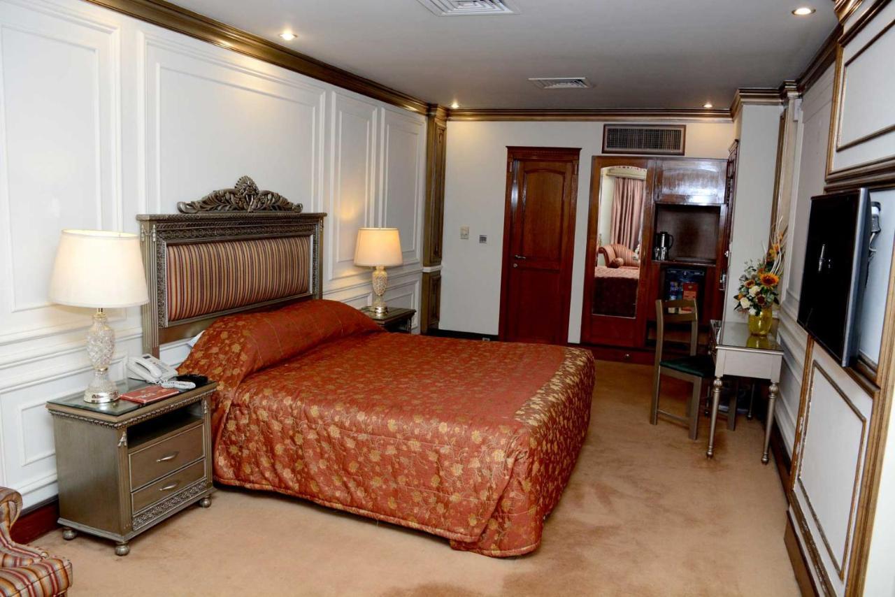Regency Inn Hotel Lahore Exterior photo