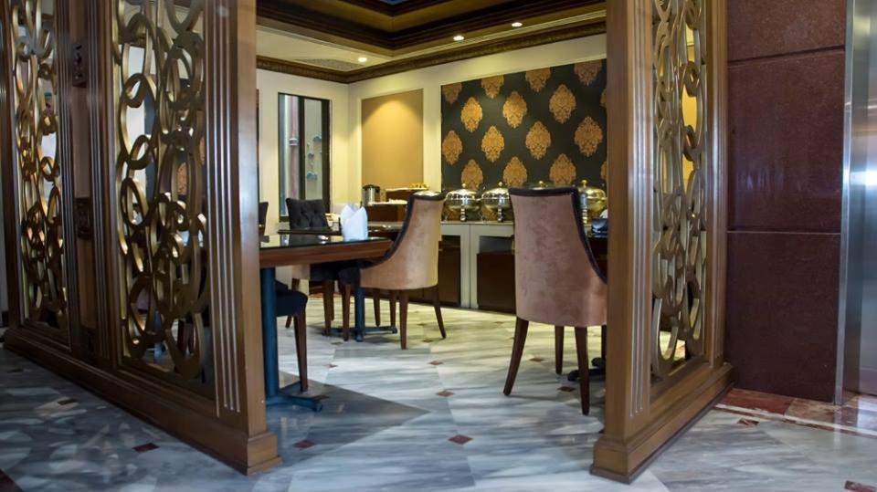 Regency Inn Hotel Lahore Exterior photo